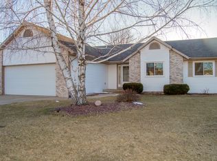1382 Gray Hawk Way, Sun Prairie, WI 53590