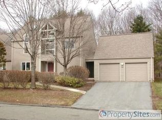 50 Timberwood Rd, West Hartford, CT 06117