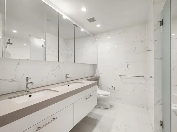 301 East image 5 of 8