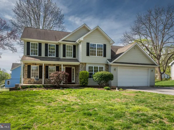 230 Washington Ave, Parkesburg, PA 19365