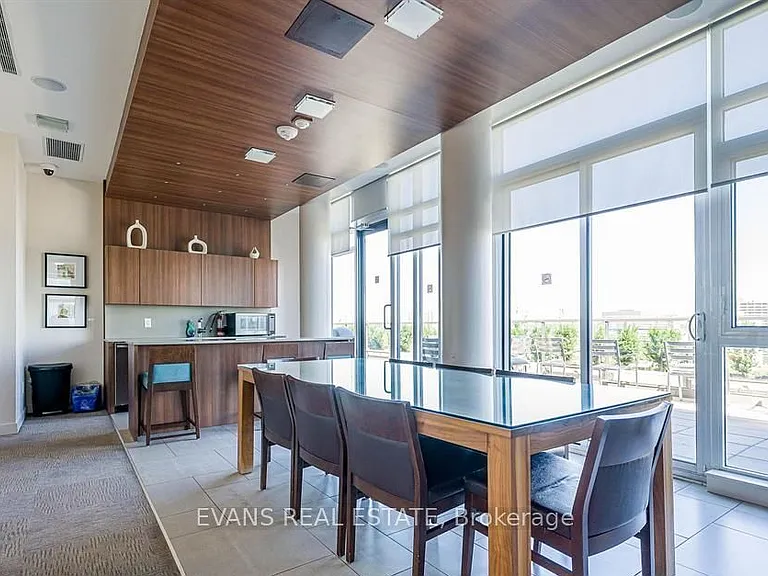 260 Sackville St #705 — Photo 22