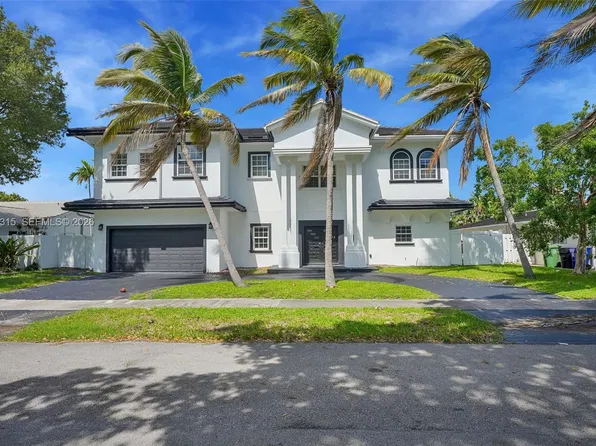 2319 NE 35th Dr, Fort Lauderdale, FL 33308
