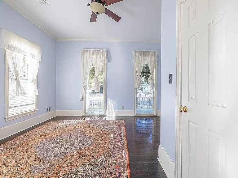 809 Milam St — Photo 16