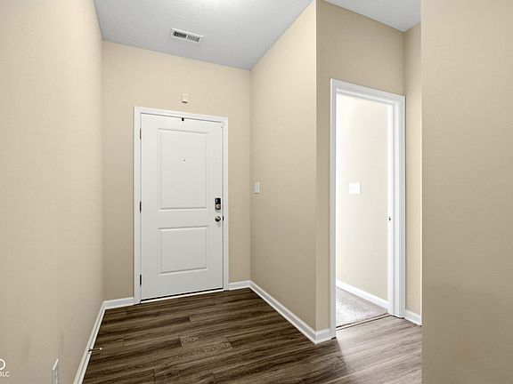3rd image of 3268 S Cordell Rd