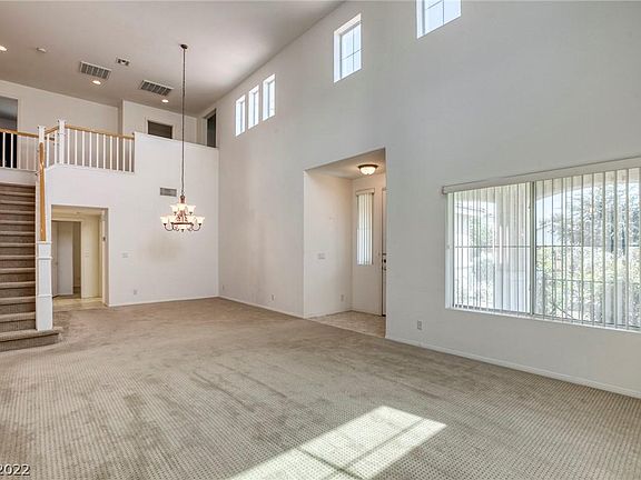 4th image of 6519 Giant Oak St