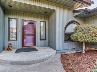 401 Castleview Pl, Wenatchee, WA 98801