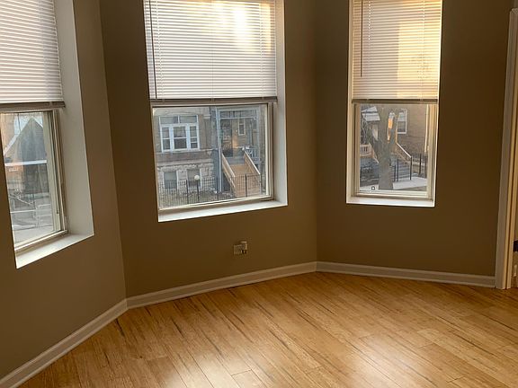 2nd image of 1821 S Avers Ave #2