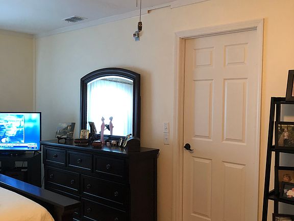 4th image of 5210 Verdis St