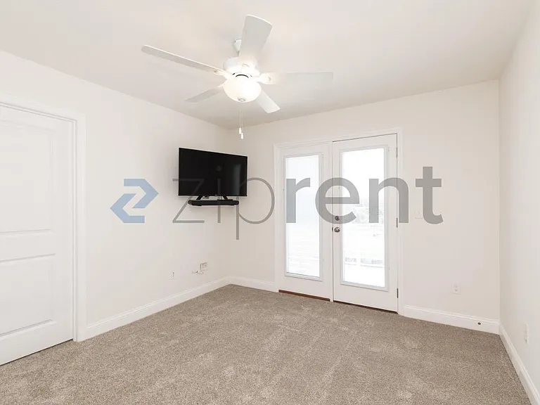 1402 Landon Hills Dr — Photo 18