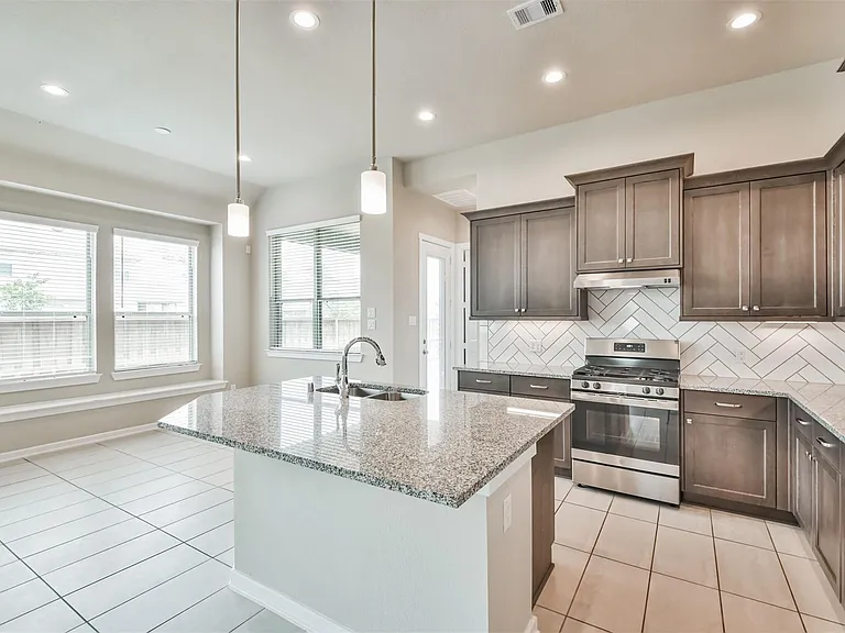 27025 Sofia Forest Dr — Photo 22
