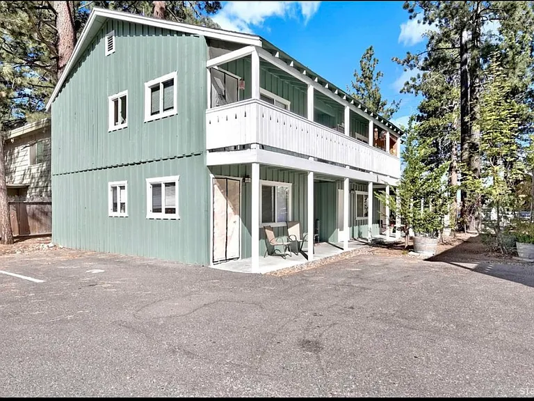 890 Lakeview Ave #9 — Photo 3
