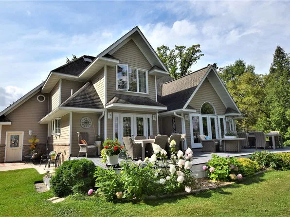 204 River Dr NE, Baudette, MN 56623
