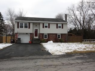 36 Lawrence Ave, Latham, NY 12110