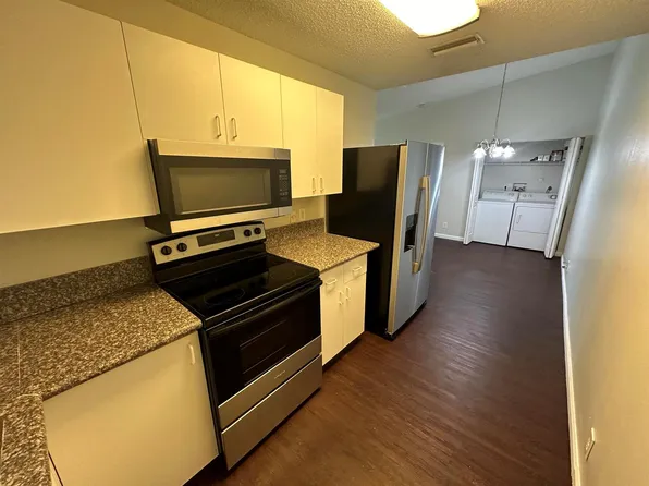 5070 Sanctuary Way APT B, West Palm Beach, FL 33417