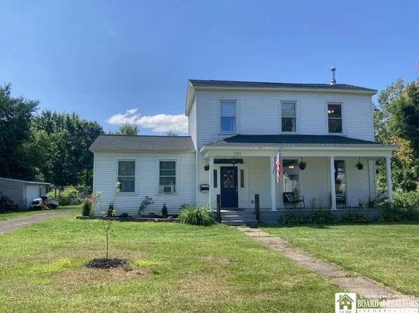 171 Eagle St, Fredonia, NY 14063