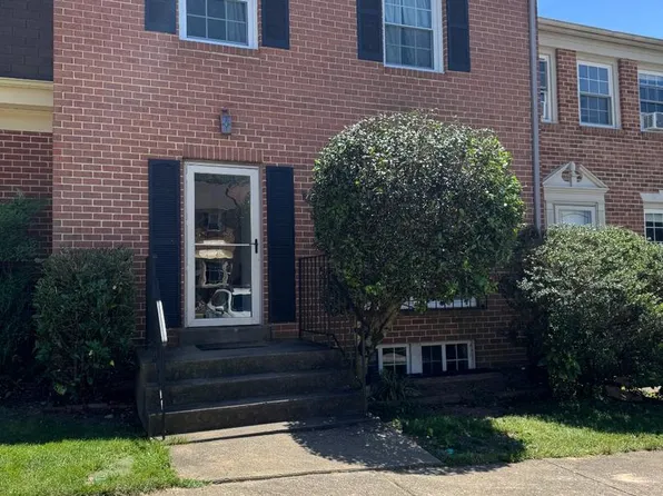 10215 Provincetown Ct, Fairfax, VA 22032