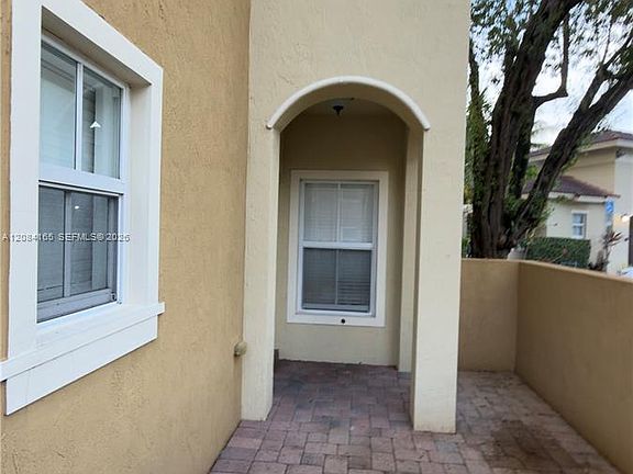 3rd image of 2851 W Prospect Rd Unit 1001