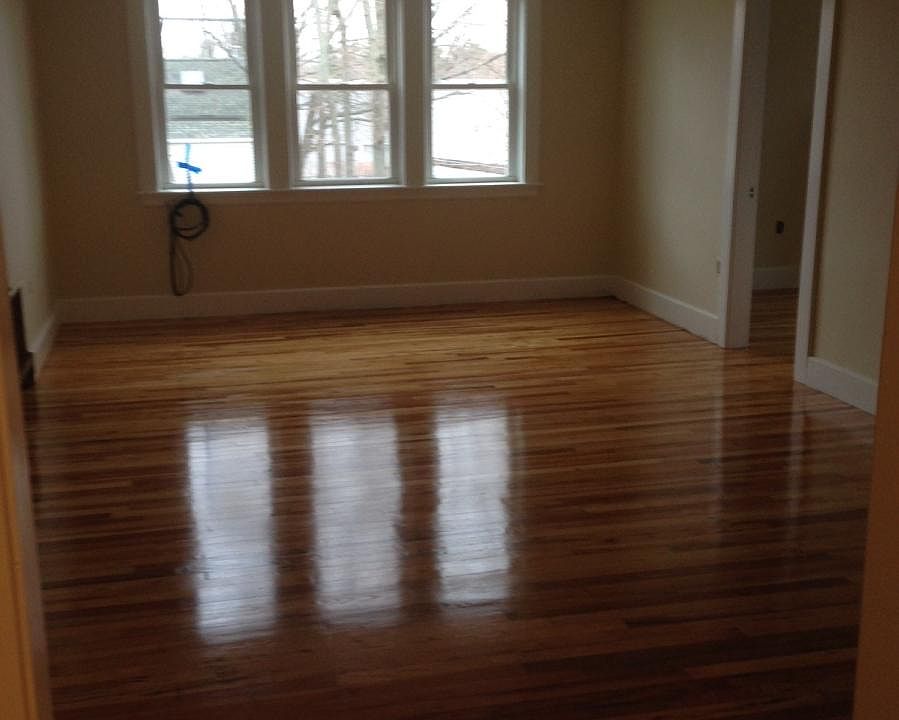 1st image of 83 Pleasant St #4