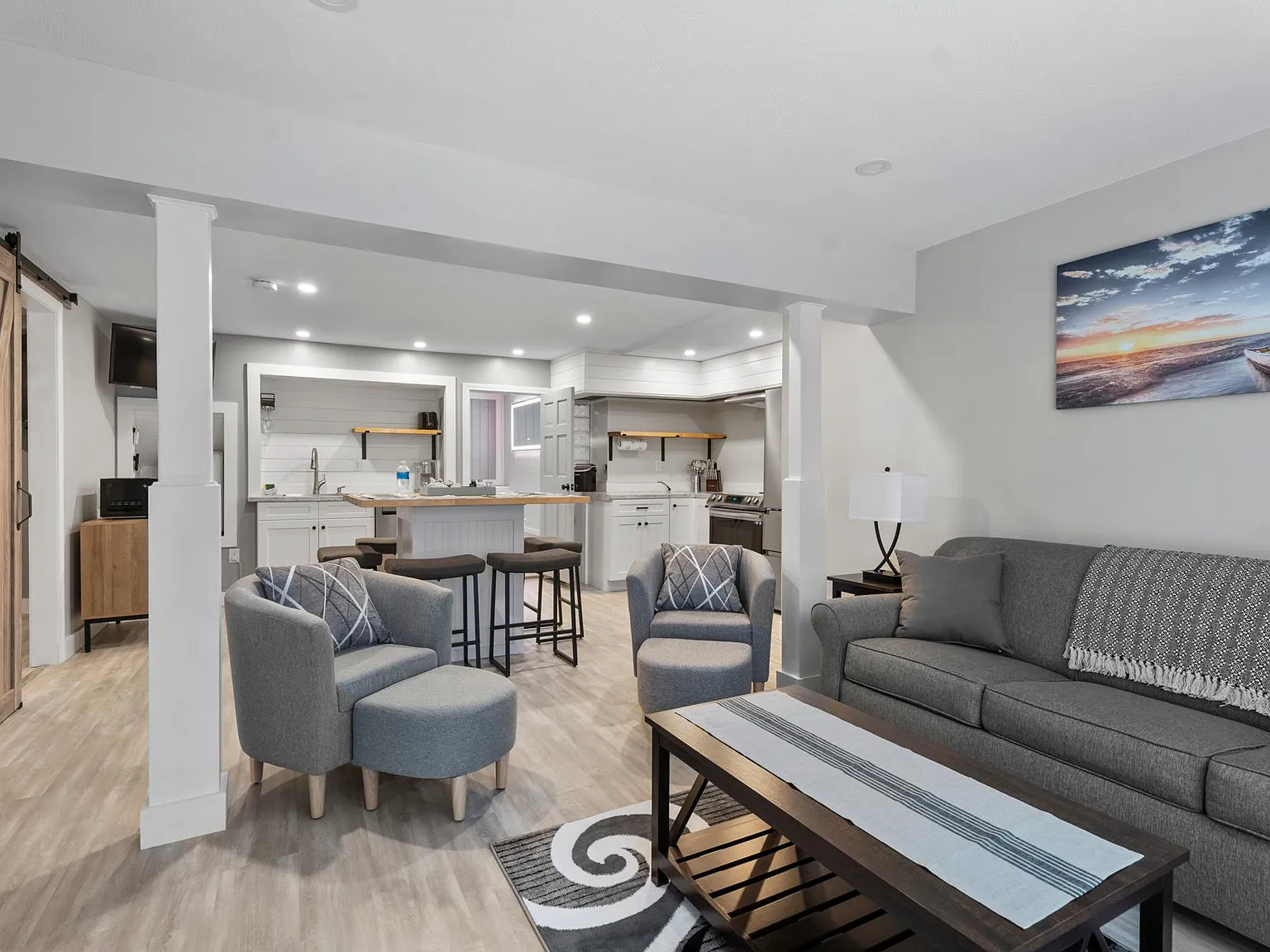 7 Wildwood Rd — Photo 1