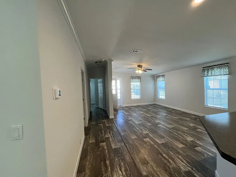 328 Eland Dr #328 — Photo 13