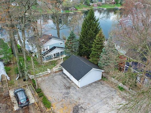4th image of 602 N Scott Dr #1