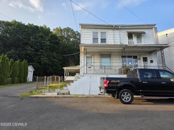 308 3rd St, Mount Carmel, PA 17851