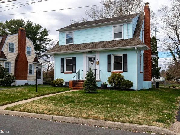 37 Weston Ave, Hamilton, NJ 08619