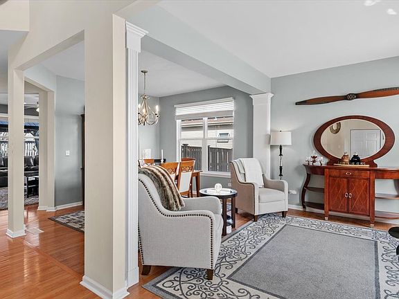 3rd image of 724 N Misty Ridge Dr