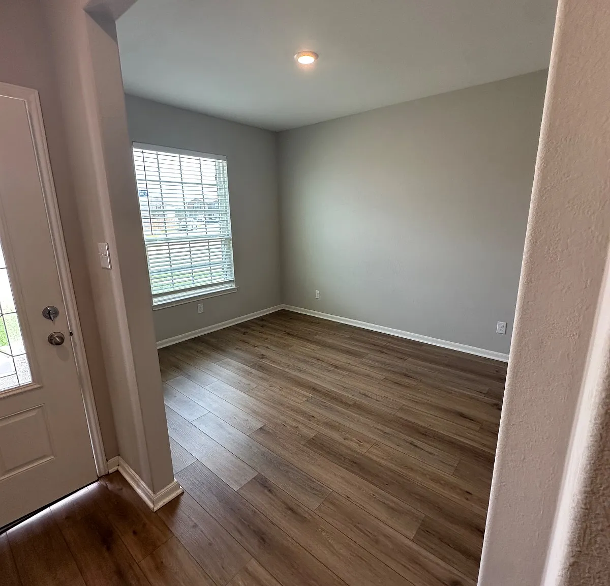 3 bed, 1525 sqft, $1,850 — Photo 2