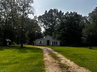 19820 Perrilloux Rd, Livingston, LA 70754