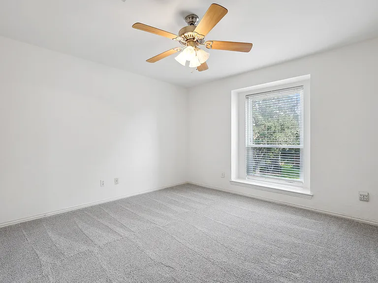 6043 Fieldstone Dr — Photo 30