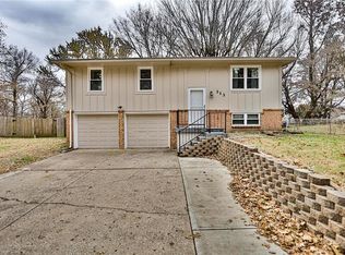 313 Village Ln, Buckner, MO 64016