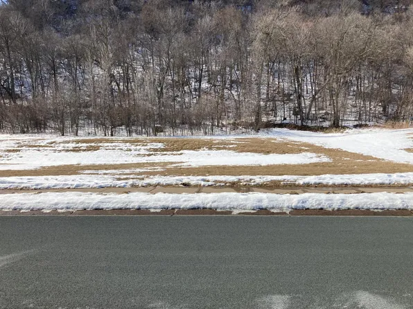 2543 Clubhouse Dr, Lake City, MN 55041