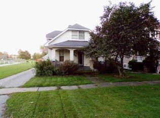 645 Woodward St, Beecher, IL 60401