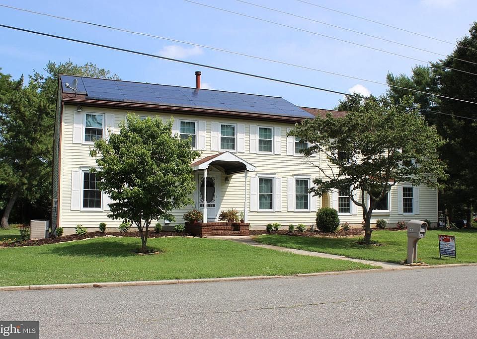 1st image of 1610 Acorn Dr