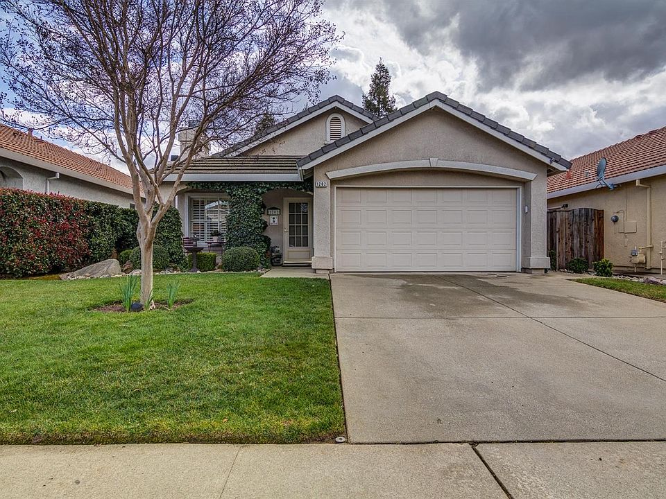 1st image of 1202 Arbor Dr