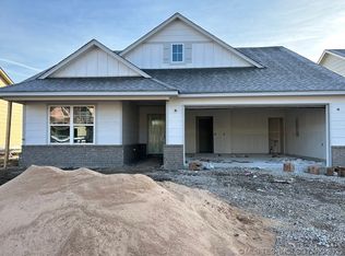 3713 E 39th St N, Broken Arrow, OK 74014