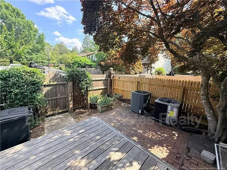 155 S Ashe St — Photo 24