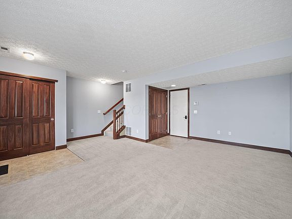 4th image of 5935 Canyon Creek Dr #604
