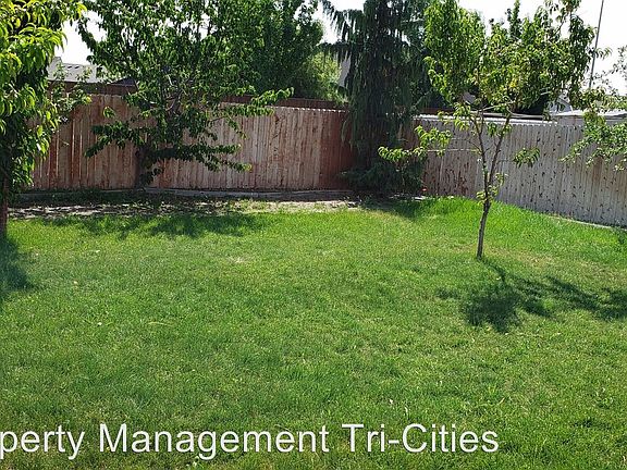 2nd image of 5407 Oriole Ln