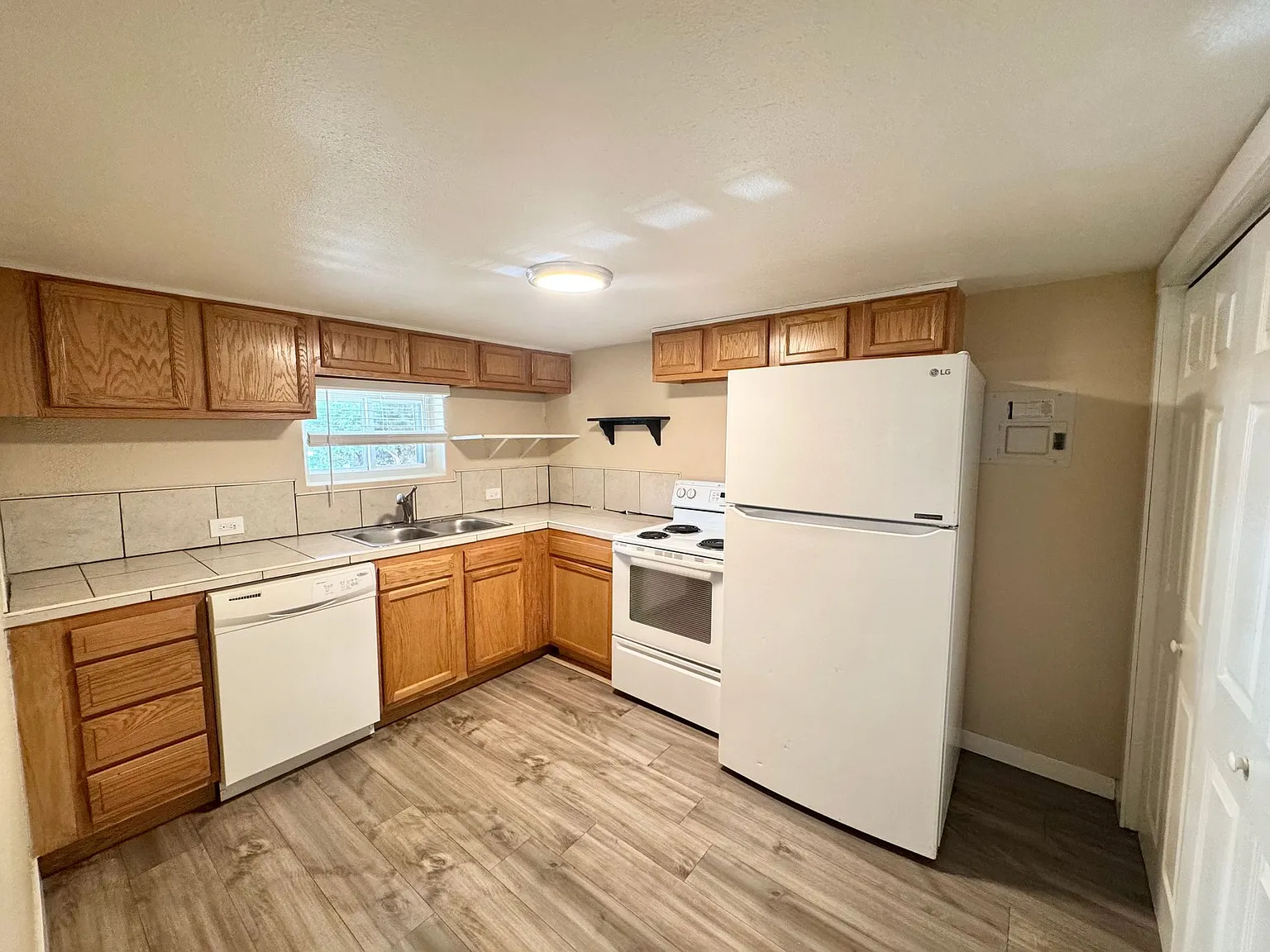 2511 W Uintah St. — Photo 3