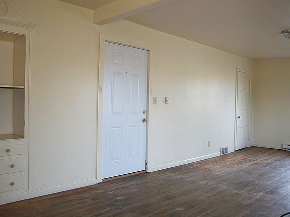3rd image of 1706 W Grand Ave #3