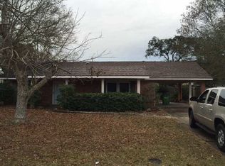 111 Perry St, Gulfport, MS 39507