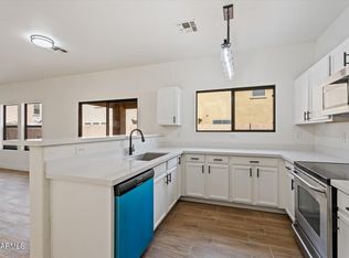 9456 W Jamestown Rd, Phoenix, AZ 85037