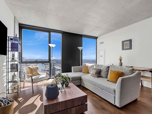 2nd image of 234 W Polk St #2903