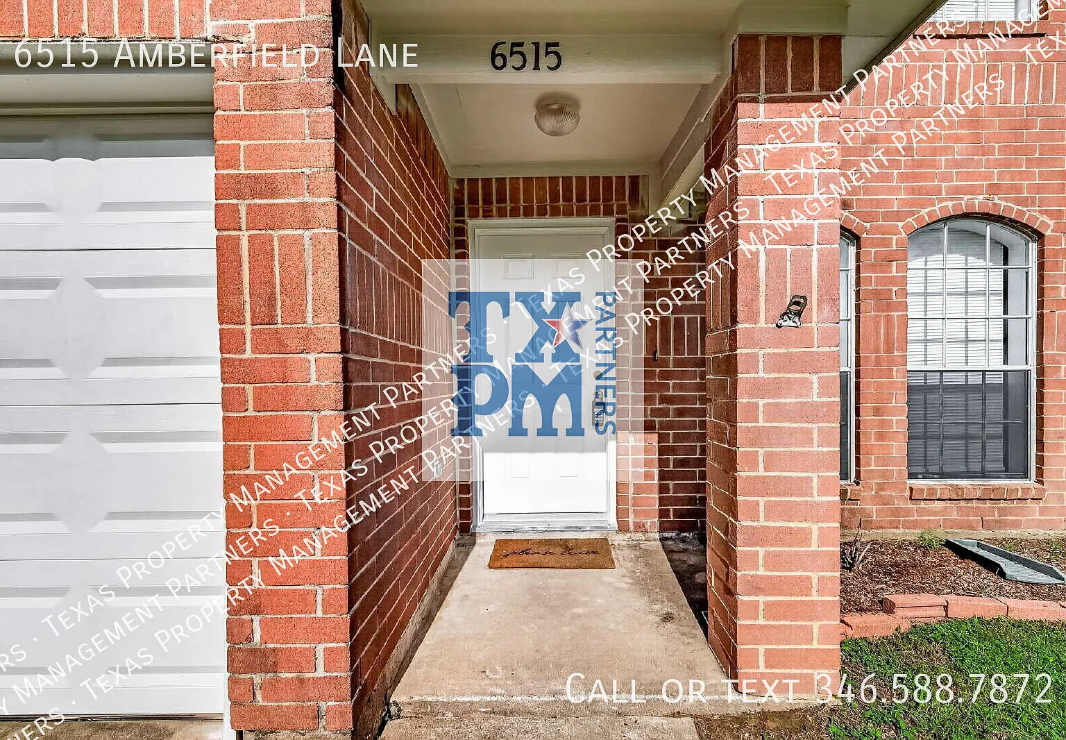 Spacious 4 Bedroom Katy Home with Large Backyard & No Carpet — Photo 2