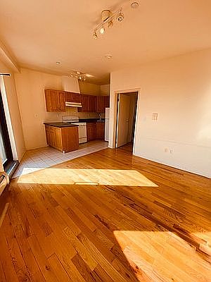 4th image of 29-11 Newtown Ave #6A