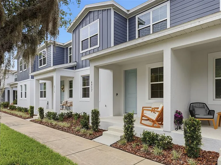 6917 Five Oaks Dr — Photo 2