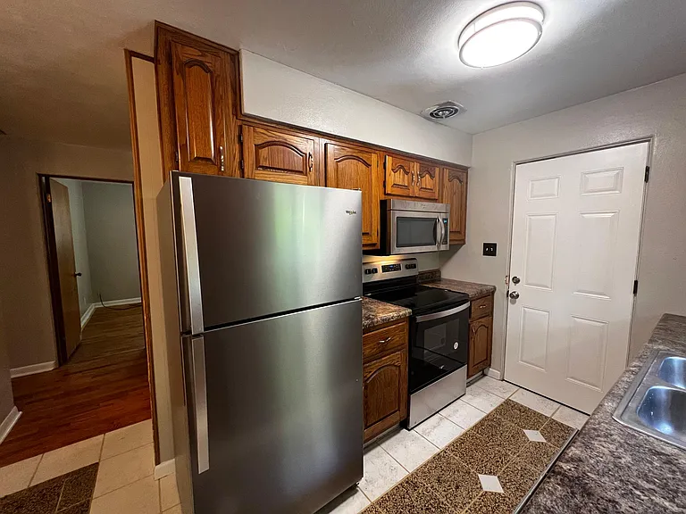 1316 Wayne St — Photo 15
