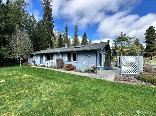 332 Dungeness Meadows, Sequim, WA 98382